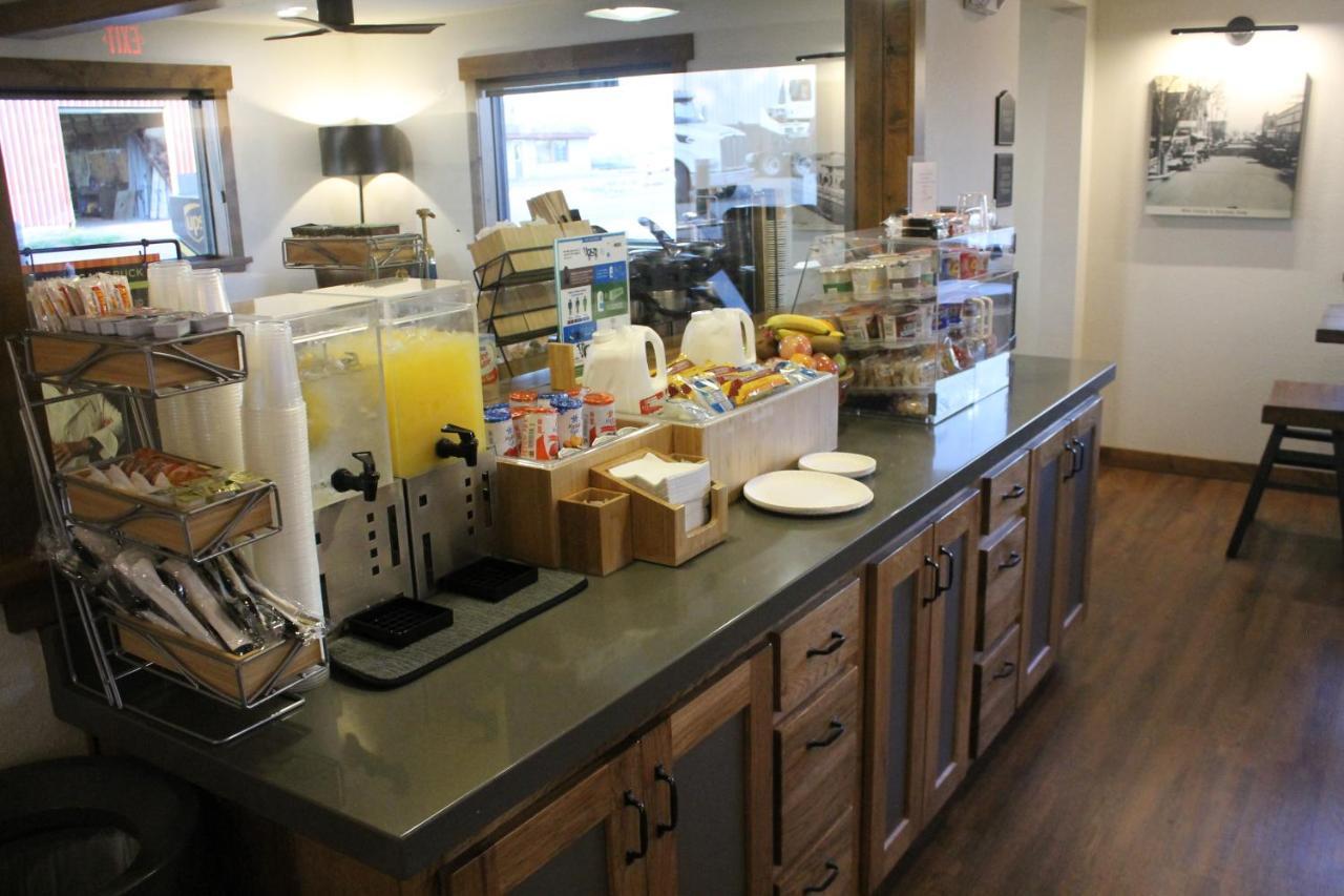 Boarders Inn & Suites By Cobblestone Hotels - Syracuse מראה חיצוני תמונה